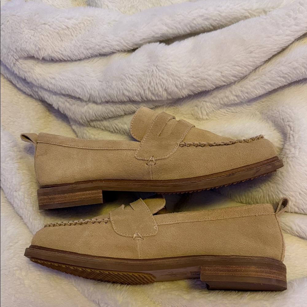 Kelsi Dagger Women's Tan Loafers - Picture 6 of 7